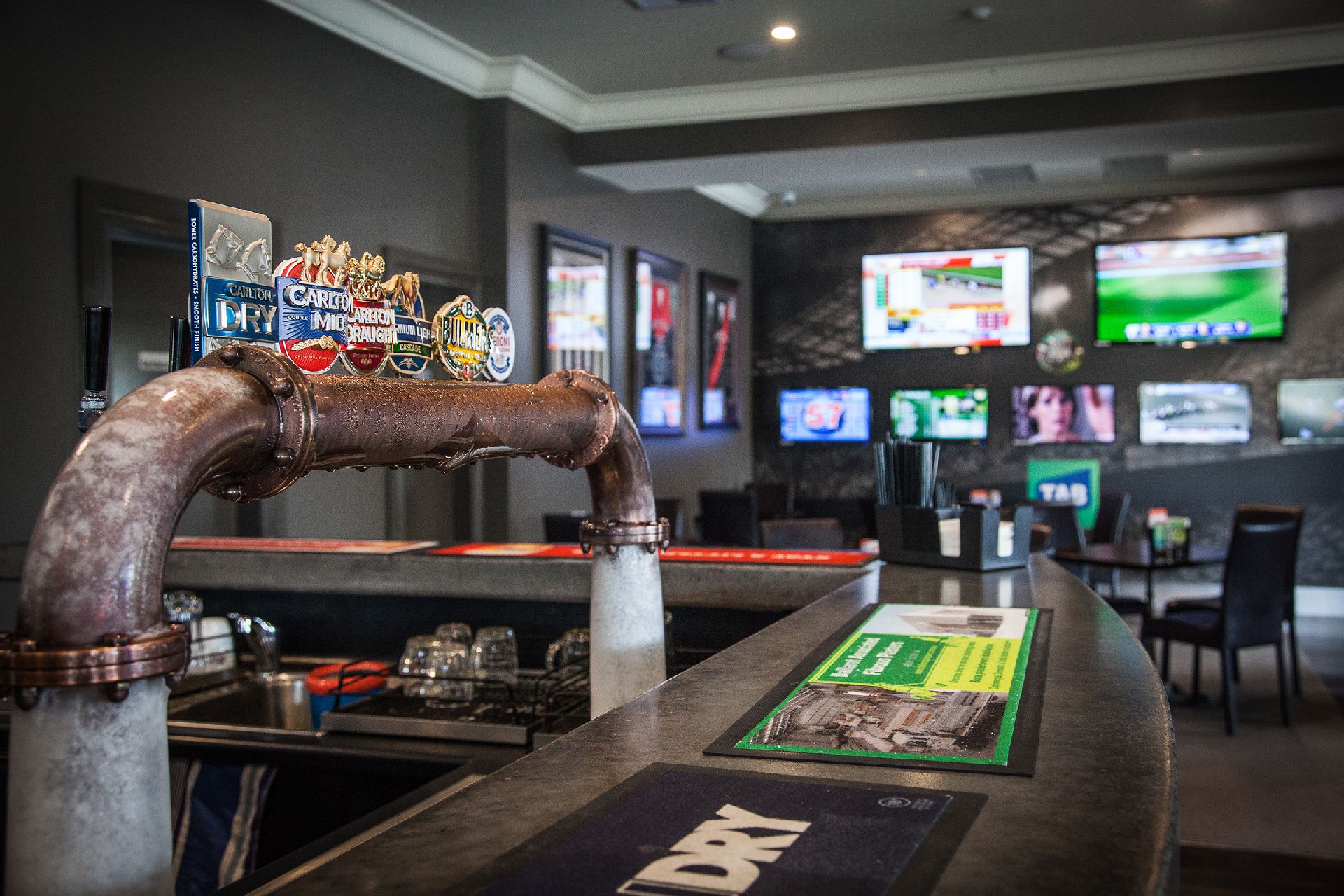 Sports Bar The Golf House Hotel